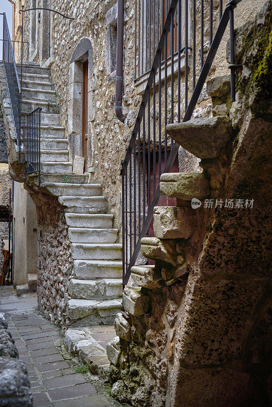 Castelvecchio Calvisio小巷，Abruzzi意大利